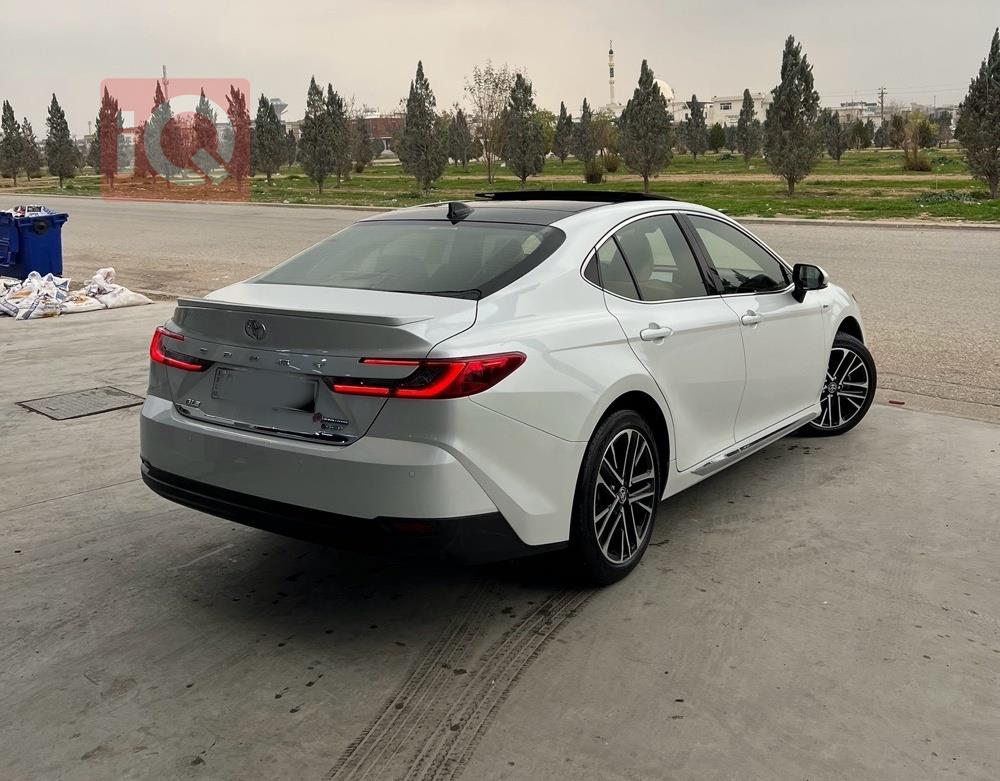 تۆیۆتا کامری